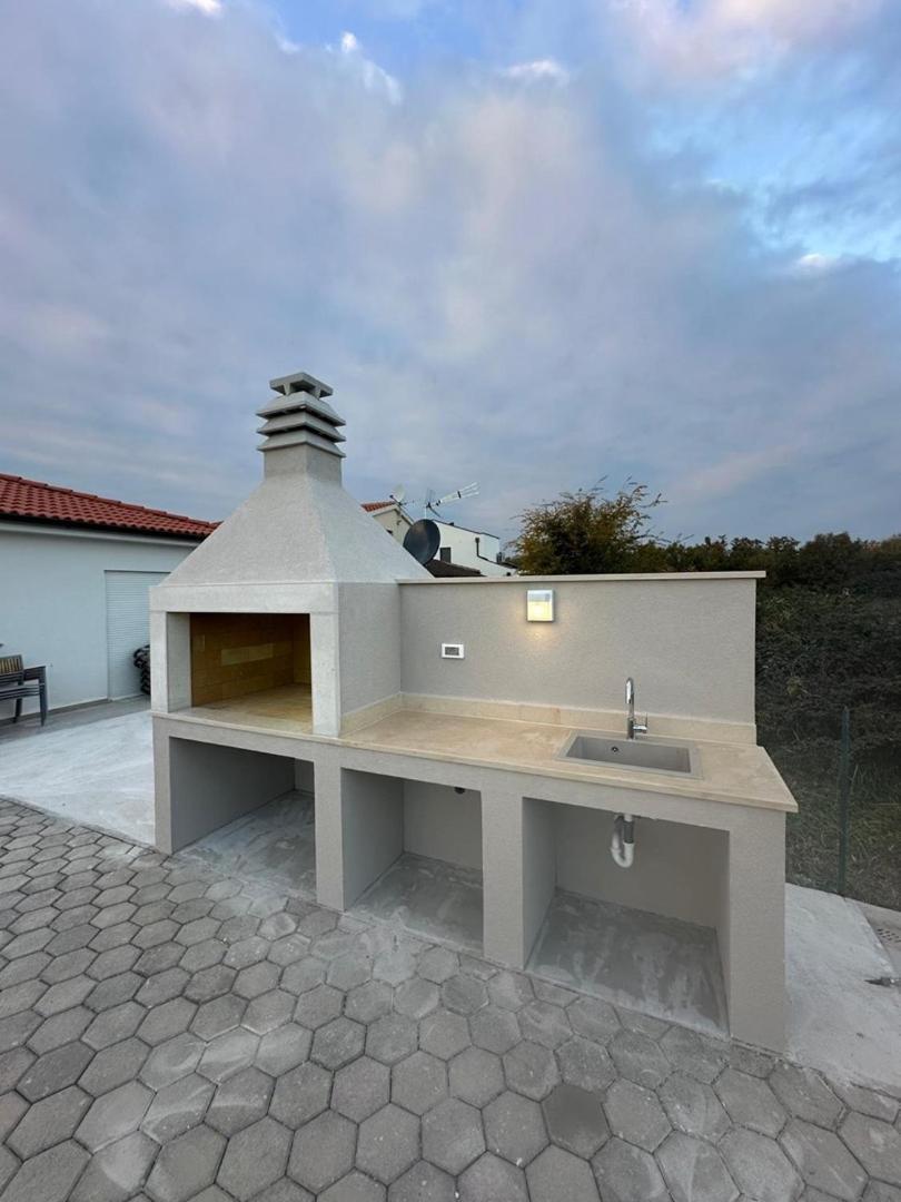 Villa Frontera Croatia 波雷奇 外观 照片